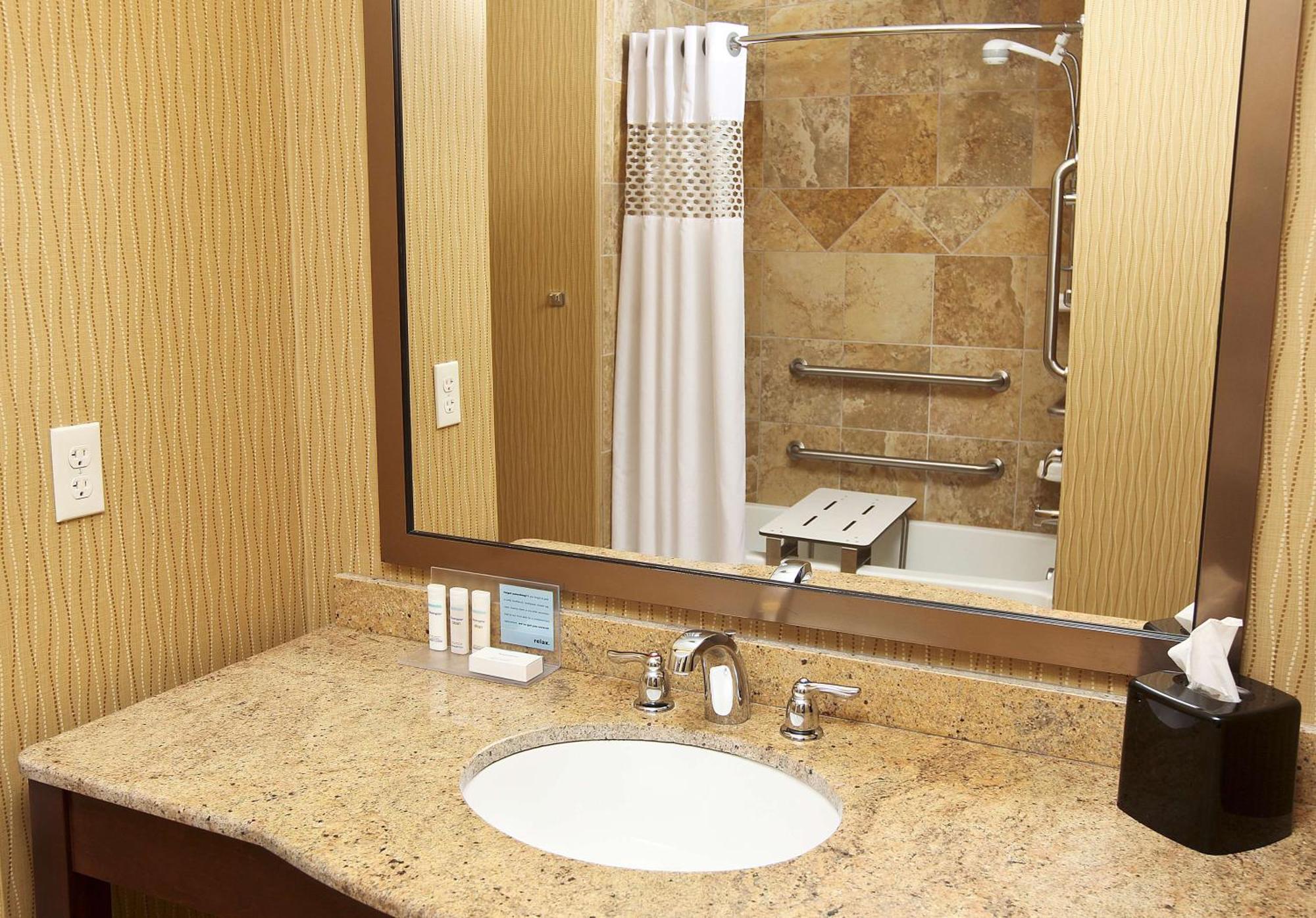 Hampton Inn & Suites Fargo Medical Center Luaran gambar