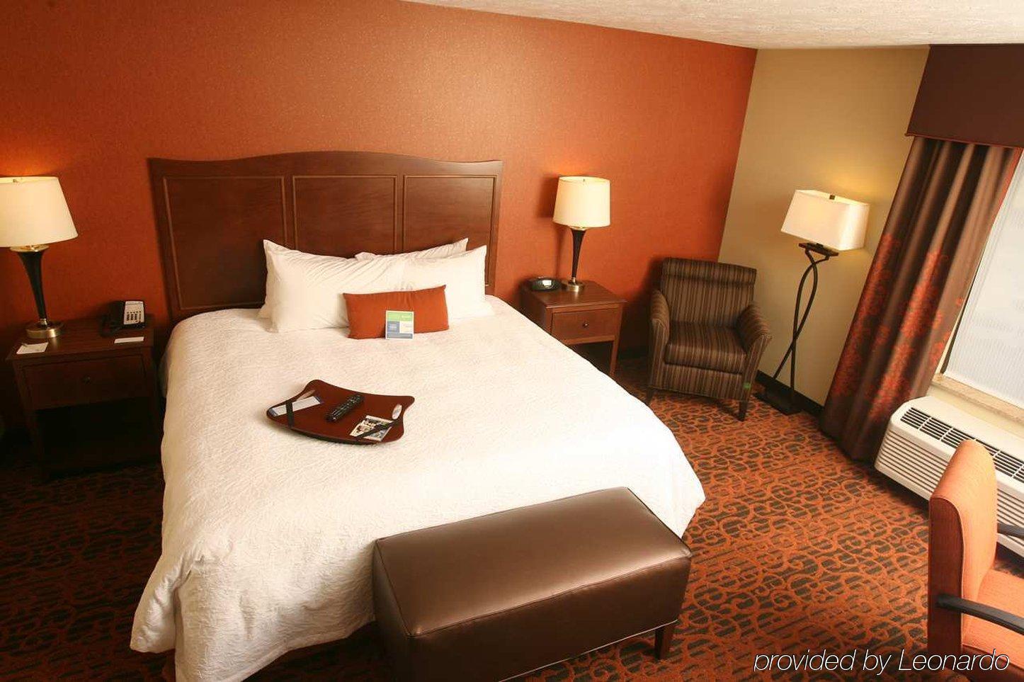 Hampton Inn & Suites Fargo Medical Center Bilik gambar